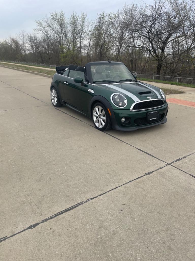2014 MINI Cooper S's photo